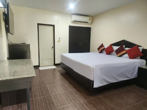 ห้องซูพีเรียร์ เตียงใหญ่ 1 เตียง