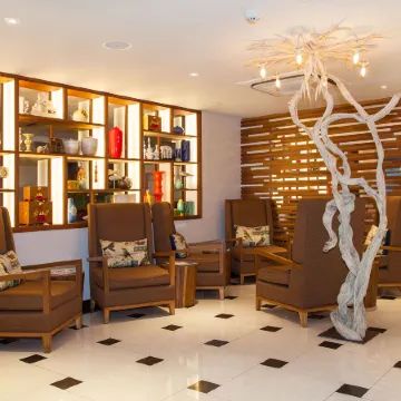 The Somerset Hotel Отели рядом с достопримечательностью «Grand Friday Mosque»