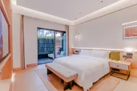 Zhonglu Hotel (LuShan Donglin Ancient Town)