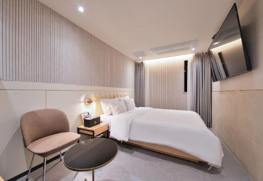 수원 하운드 호텔 객실 사진