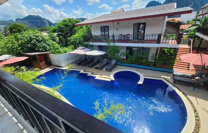 Vangvieng Night Market Resort