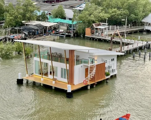 Capt.Juf Private WaterVilla Hotels near Wat Saranat Thammaram
