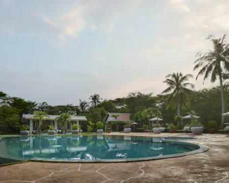 サマネア ビーチ リゾート& スパ ケップのホテル