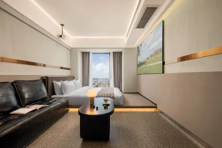 Yunxi Serviced Apartment (Yiyang City College) Отели в г. Иян