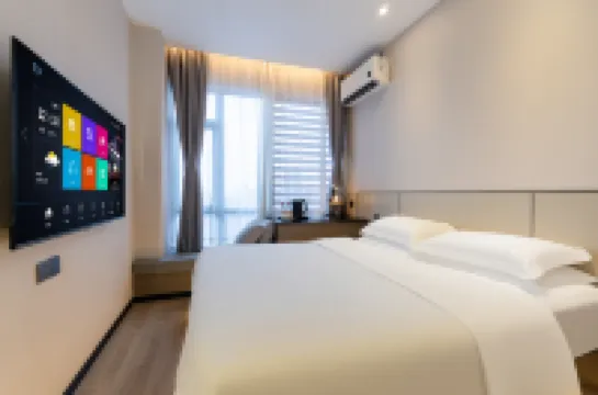 CityFront Horizon Hotel