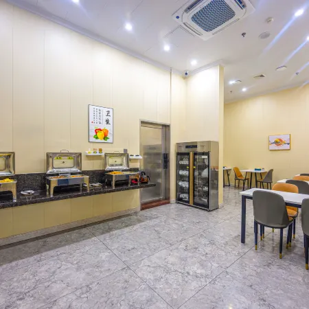 Luoding City Story Hotel