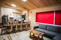 Kompleks Guest House Barents Hotels near Agatis