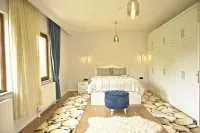 FARM STAY VILLA HIDDEN GARDEN