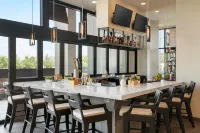 Home2 Suites by Hilton Woodland Hills Los Angeles - breakfast
