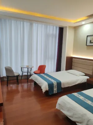 Shengyue Hotel Hotels in Qin’an