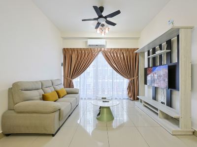 Miro Residence D - Suite B by Favspace