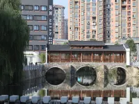MEEAN Coffee Hotel - parking