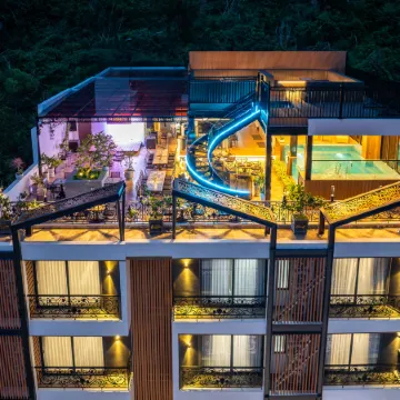 Cat Ba Wistaria Hotel - Pool & Massage Отели в г. Cát Hải