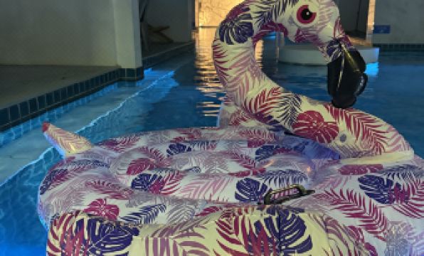 MonaLisa Paradise Pool Hotel