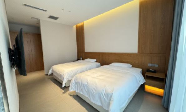 Changbai Mountain Linxi Volcanic Hot Spring Hotel