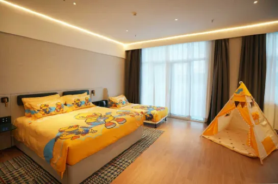 Wanda Moments Hotel (Taiyuan South Station East SquareWusu Airport)