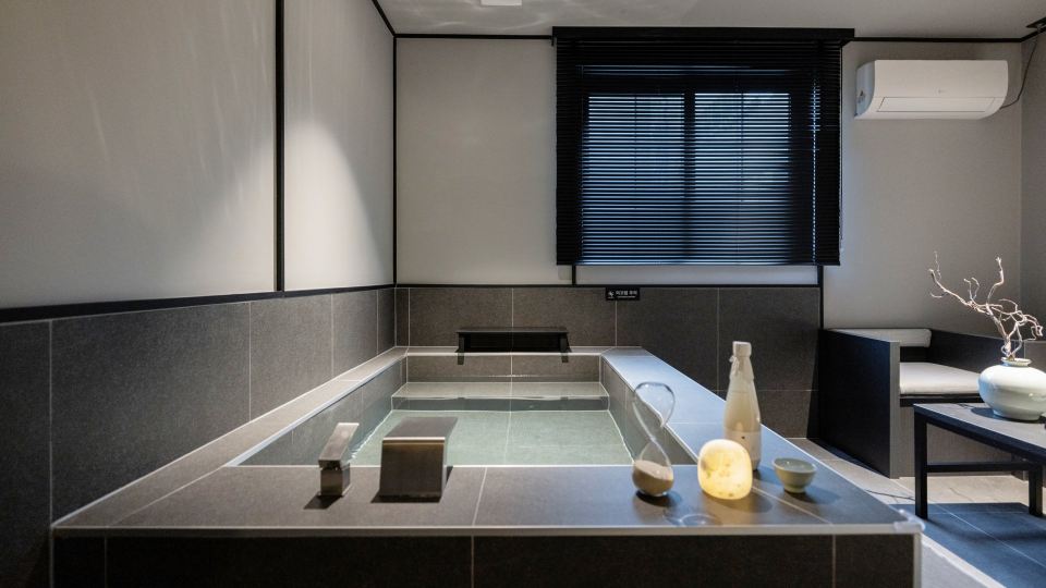 Daejeon Yuseong Nakwon Onsen Hotel by Anook