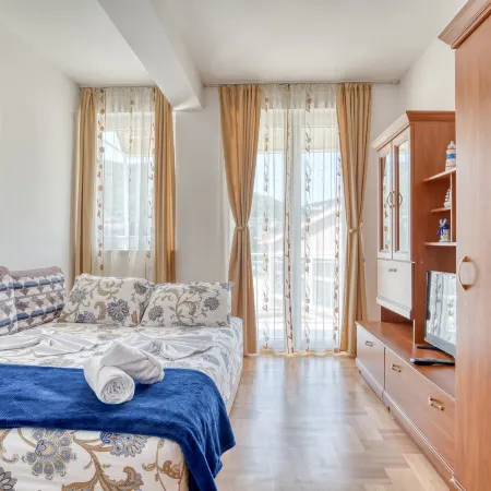 Apartments Elena