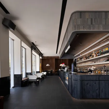 NEWATTILE·ANNA HOTEL