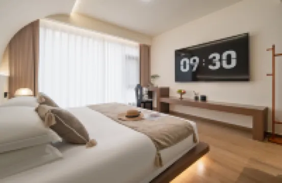 Mu Zhu · Retreat | Ski Resort Villa (Jiangnan Tianchi Ski Resort Branch) Hotels near Canglongbaipu Drifting