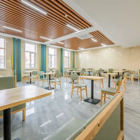 Ejina Xierman Hotel