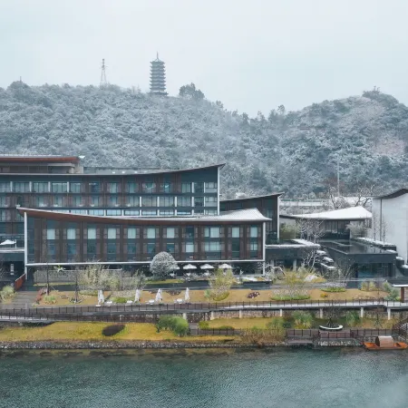 Dongjiang Lake Zixi Rusi Cultural Hotel