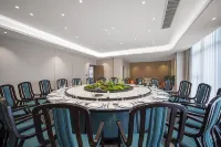 Longhu Hotel
