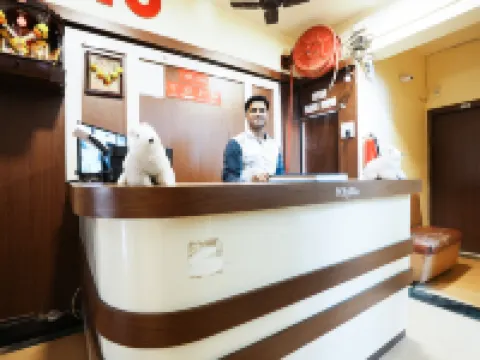 Hotel Della Comfort near Ambreshwar Shiv Mandir, Ambernath Hotels in Ulhasnagar