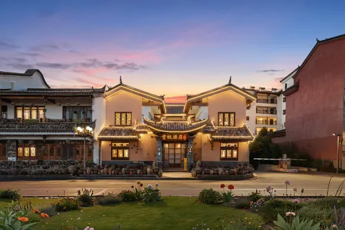 Yunfan Hotel (Guanglong Town Starlight Night Market Branch, Fuxian Lake) - เปิดใหม่