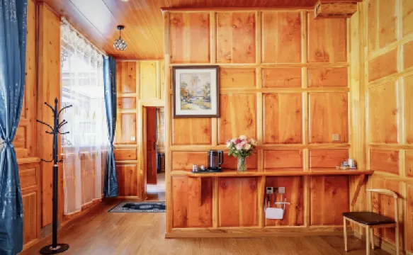 香格里拉梵凈牧舍民宿（香格里拉印經院店） 鄰近普達措國家公園的酒店