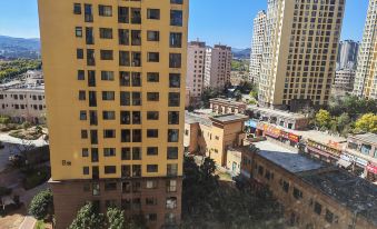 Qinghe Xiaozhu Homestay (Yanglin University Town)