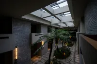 Lanting Garden Hotel