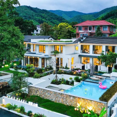 Pushu · Mountain Luxury | Summer Stream Tracing and Water Play Boutique Stay Hotels near Guyinxing Park