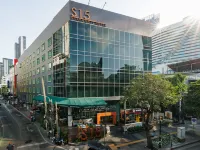 S15 Sukhumvit Hotel Hotels near Korean Town