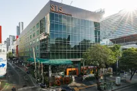 素坤逸 S15 酒店 鄰近BTS 阿索克站（BTS-Asok）的酒店