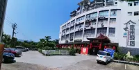 Bacheng Inn - parking