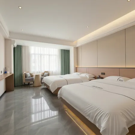 Luoping Zhangyue Express Hotel