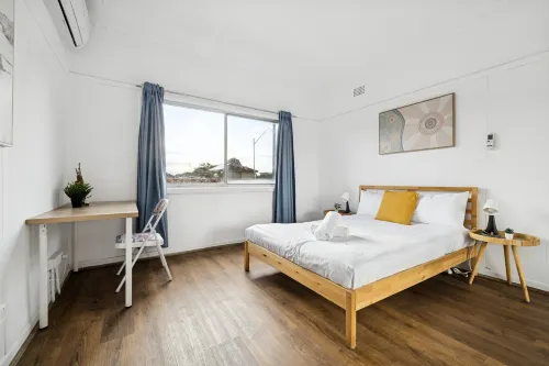 Peaceful Rooms – Close to Parks & Transit