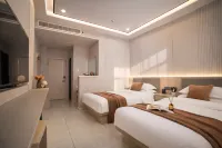 Colorful Danxia Sunshine All Season Hotel