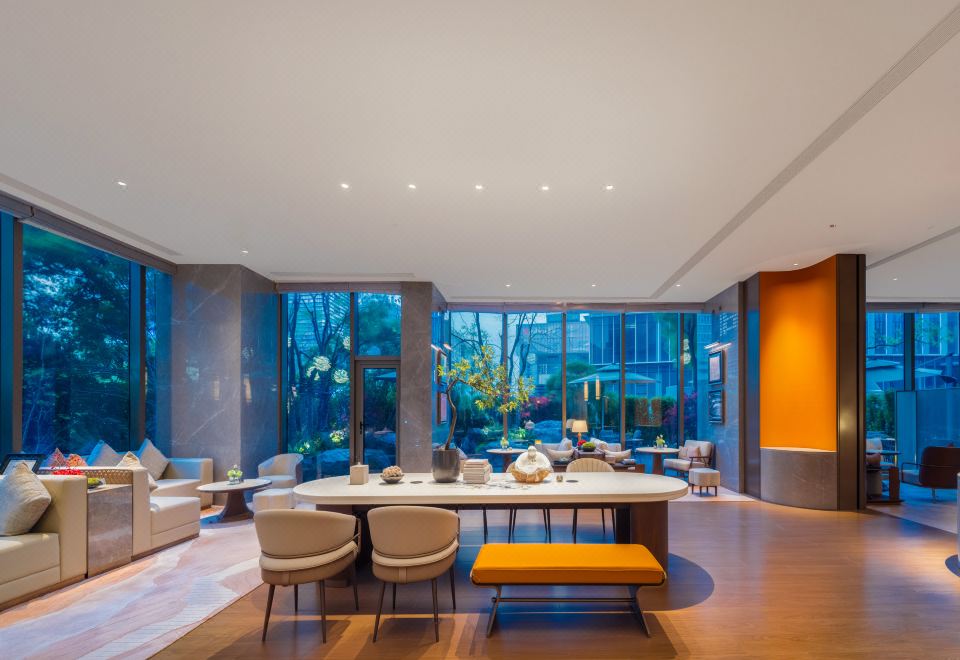 필모어 호텔 객실 전경