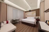 Moshang Light Luxury Hotel (Datong Ancient City Huayan Temple Branch)