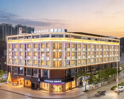Lavande Hotel (Cenxi Huiyang Plaza Hotel) Hotels in Cenxi
