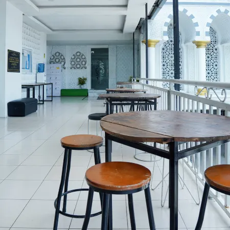 Hotel O near Tugu Simpang Haru formerly Zaara Guest House