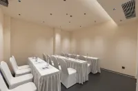 Youyue Seaview Resort Chinese Inn (Huandao South Road Huangcuo Beach)