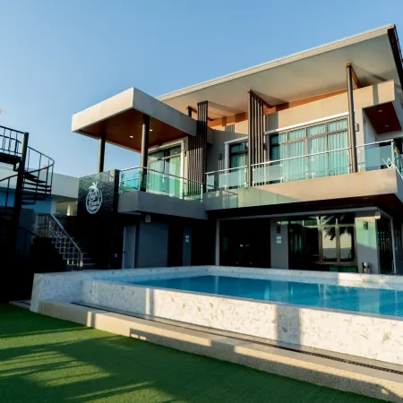 Sky Beach Pool Villa Chanthaburi 1