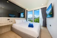 Ozone Condominium in Prestigious Laguna Area -  Ferienwohnungen