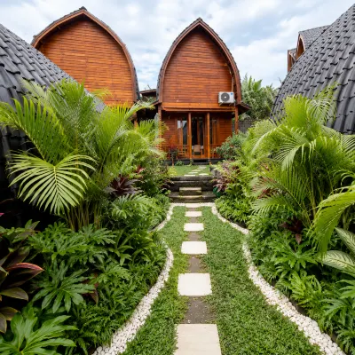De Ravin Bungalows Canggu Hotels near باباكان