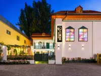 Bajianli Homestay (Yining Airport Liuxing Street) فنادق في إي نينغ