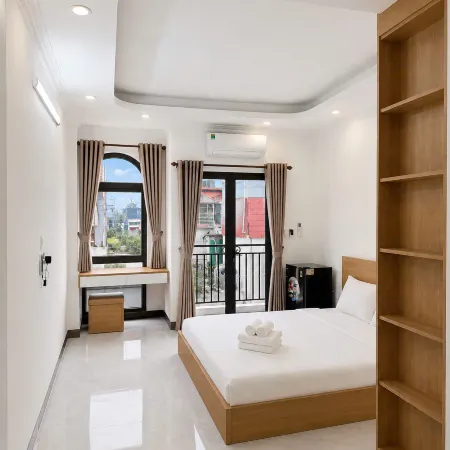 Dreamora Serenity Hotel & Residence Отели рядом с достопримечательностью «Озеро Truc Back»