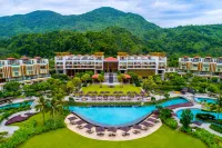 Banyan Tree Lang Co - Beach